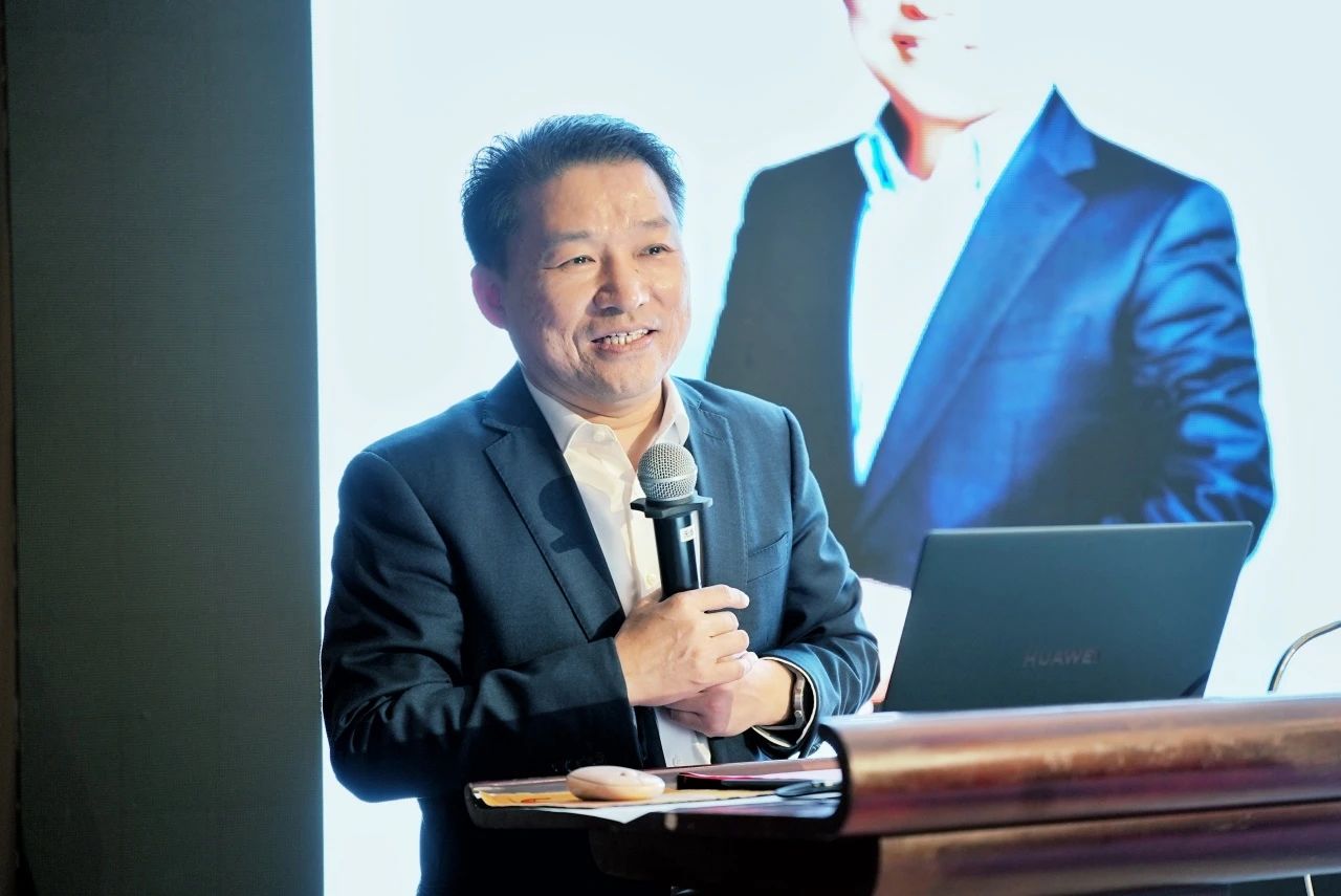 9909990藏宝阁凤凰网站木什么动物